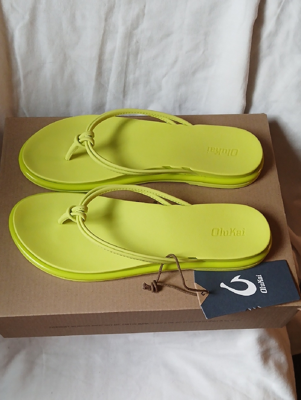 OluKai Women's Neon Yellowish / Green Flip Flop Sandals